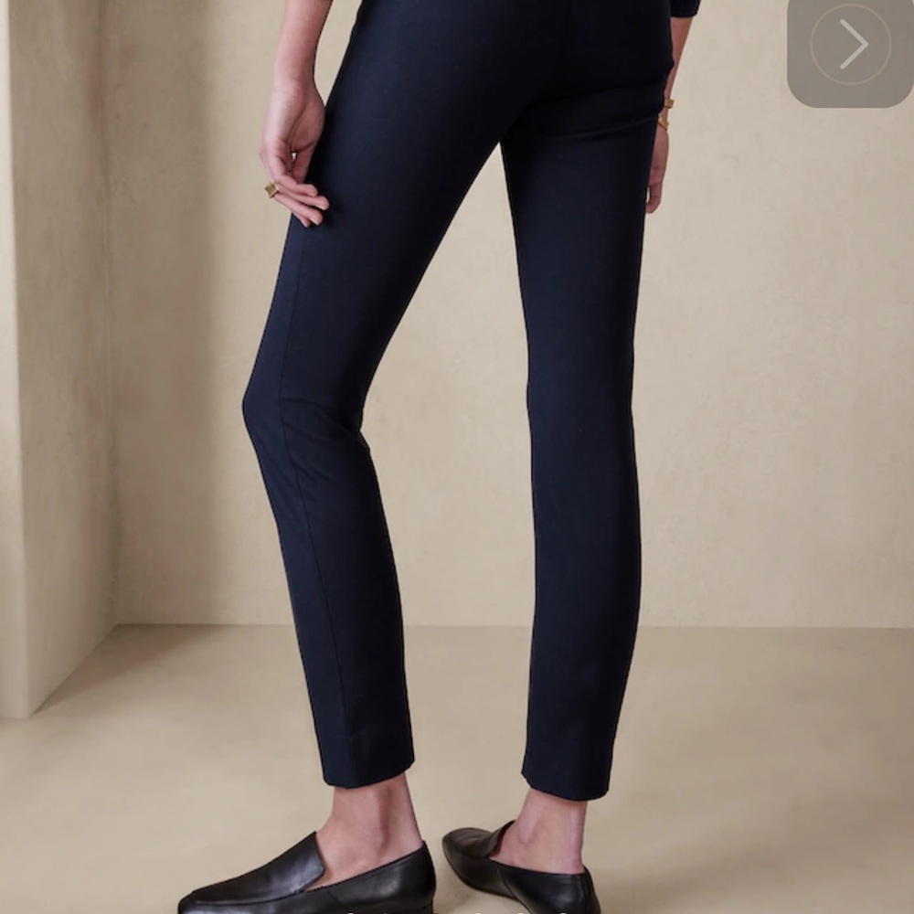Banana Republic Navy Skinny Pants - Picture 6 of 6